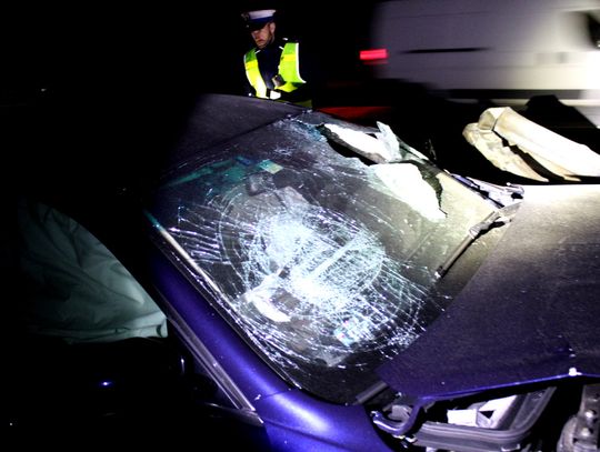 Tragiczny wypadek na autostradzie A1. Maserati wjechało w bariery, pasażer zmarł w szpitalu
