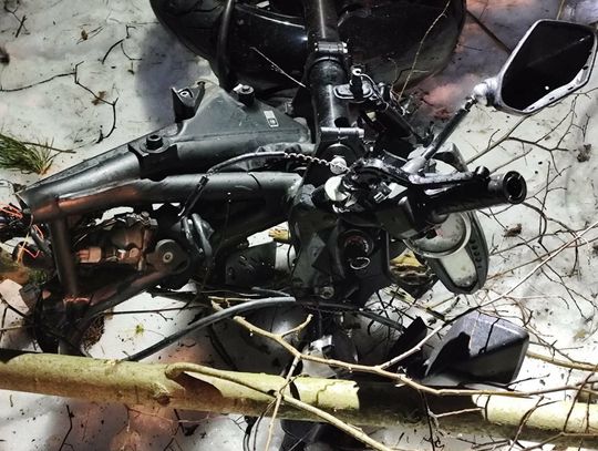 Tragiczny wypadek na leśnym odcinku drogi. Nie żyje 28-letni motocyklista