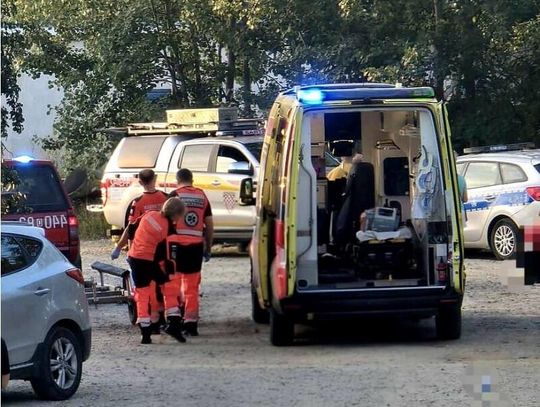 Tragiczny wypadek w nieczynnym kamieniołomie. Mężczyzna utonął po upadku i uderzeniu głową w skałę