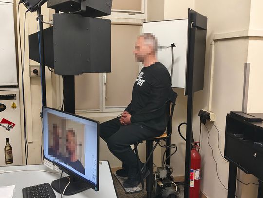 Trzej Ukraińcy zatrzymani w Polsce z detektorem urządzeń szpiegowskich i sprzętem hakerskim Trzej Ukraińcy zatrzymani w Polsce z detektorem urządzeń szpiegowskich i sprzętem hakerskim