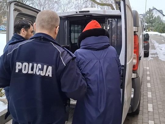 Twierdzili, że dziecko samo uderzyło się w główkę. Policja zatrzymała 19-letnią matkę oraz jej konkubenta