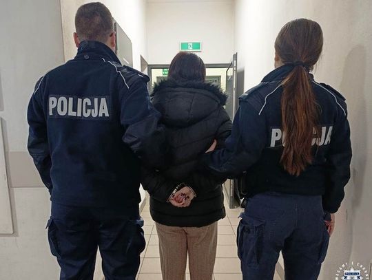 Tym autem jedzie kobieta z dzieckiem. Miała ponad 3 promile. Zatrzymał ją świadek