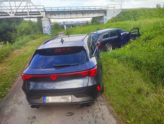 Uciekając przed policją wyrzucali narkotyki z auta. Kierowca był pod wpływem amfetaminy i marihuany