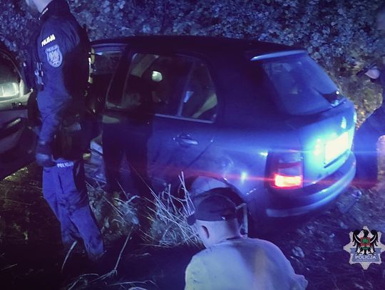 Uciekał policji przez 120 kilometrów i zderzył się z radiowozem. 38-latek zatrzymany po pościgu