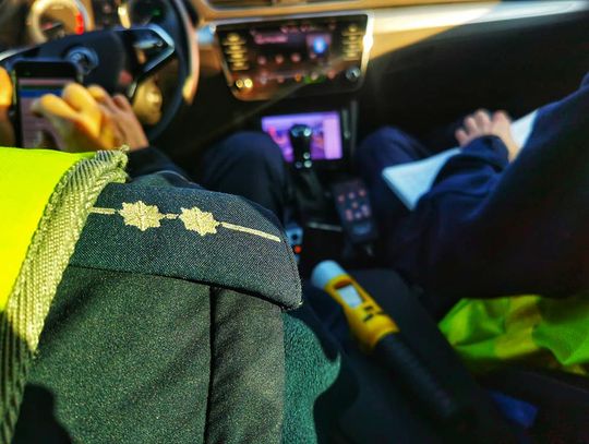 Uciekł przed policją po czym sam przyszedł na komendę. Badanie wykazało, że jechał po narkotykach