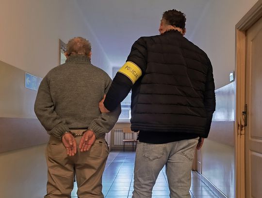 Udał biednego, by ukraść gotówkę. Wikariusz uwierzył w historię o głodzie i wypuścił złodzieja