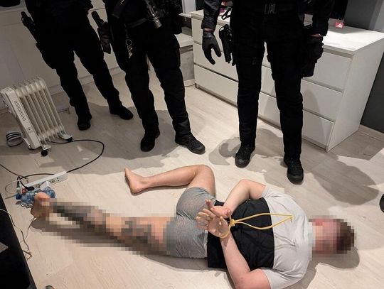 Uderzenie policji w gang pseudokibiców. Sześciu zatrzymanych za handel niebezpiecznymi narkotykami