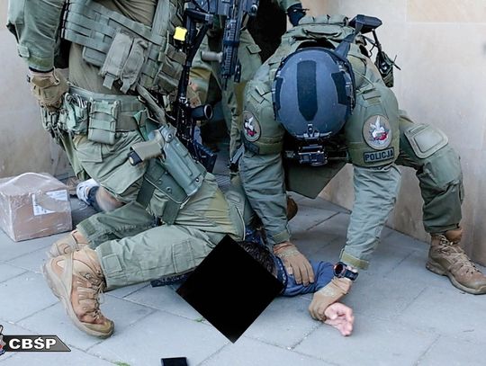 Uderzeniu w polsko-ukraiński gang narkotykowy. Wywozili leki i przerabiali je na metamfetaminę