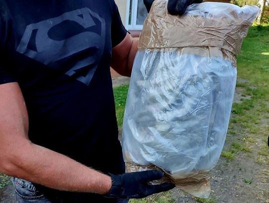 Udostępnili znajomemu strych, pewnego dnia zapukała policja. Okazało się, że chował tam narkotyki