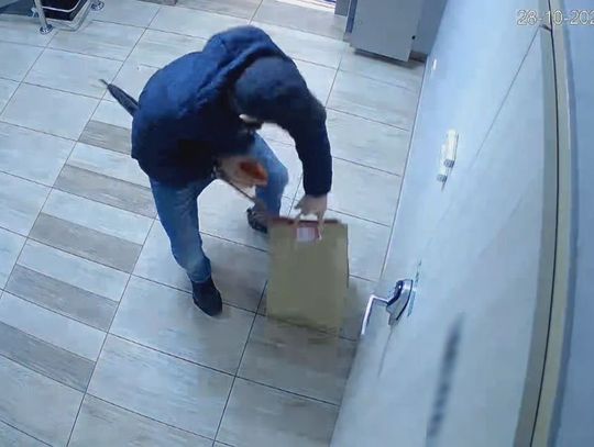 Ukradł catering zostawiony przez kuriera pod drzwiami. To był początek jego problemów