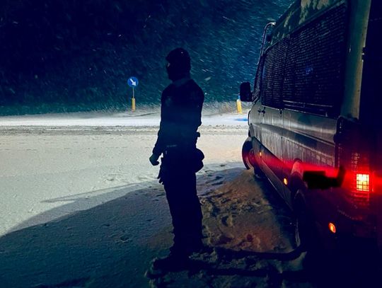 Ukradł dwa piwa i strzelił do sprzedawcy z pistoletu na kulki. 48-latkowi grozi 10 lat więzienia