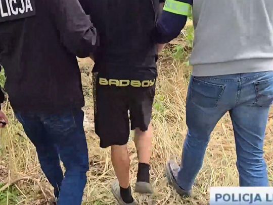 Ukradł krzyż z dachu kościoła, pociął go na kawałki i schował w krzakach