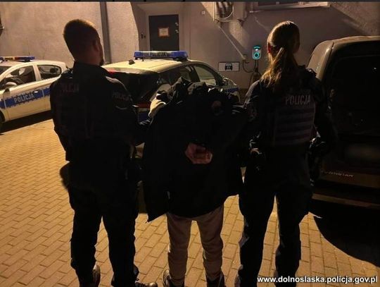 Ukradł perfumy za 1500 złotych, zatrzymali go klienci. Notoryczny złodziej trafił do aresztu