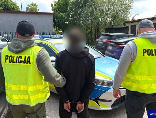 Ukradł rower, ale był tak pijany, że dał rady nawet go prowadzić. Mężczyzna leżał na chodniku