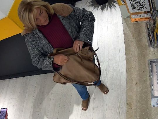 Ukradła w kantorze 7 tysięcy złotych. Policjanci opublikowali wizerunek kobiety i proszą o pomoc