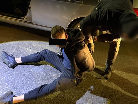 Ukradli peugeota, kilka godzin później byli w rękach policji. Funkcjonariusze obserwowali złodziei