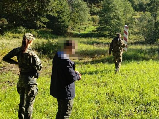 Ukraińcy zatrzymani za nielegalne przekroczenie granicy. Pomagało im dwoje rodaków
