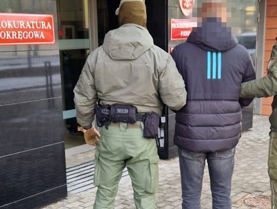 Ukrainiec ścigany przez Interpol zatrzymany w Rzeszowie. Wpadł tuż po przylocie z Hiszpanii