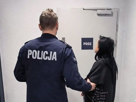 Ukrainka ukradła ewangeliarz z kościoła i go spaliła. „Wierzy w Boga po swojemu” Ukrainka ukradła ewangeliarz z kościoła i go spaliła. „Wierzy w Boga po swojemu”