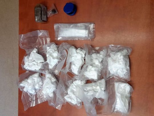 Ukrywał się przed więzieniem. Policjanci znaleźli u niego ponad kilogram narkotyków
