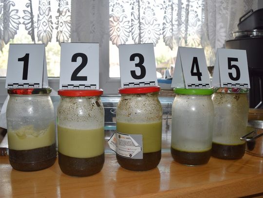 Uprawiał konopie w lesie i je przetwarzał. 40-latek miał ponad 3,5 kilograma masła z THC