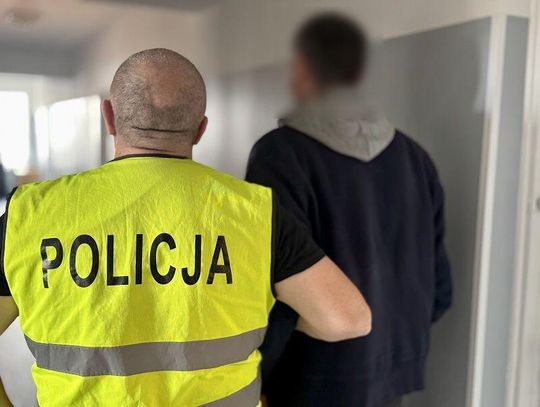 Usłyszał huk tłuczonego szkła, potem znalazł w mieszkaniu cegłę. Sprawca: "musiałem się rozładować" Usłyszał huk tłuczonego szkła, potem znalazł w mieszkaniu cegłę. Sprawca: "musiałem się rozładować"