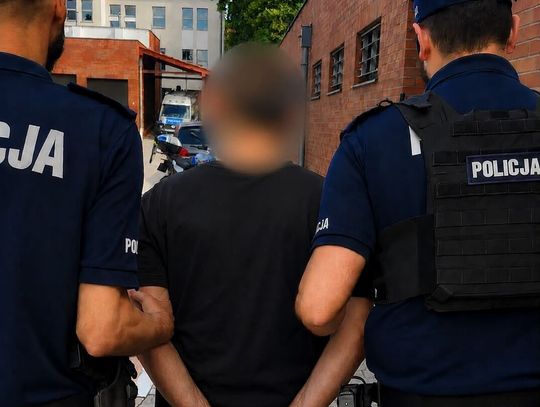 Usłyszał, że nie dostanie wódki i wpadł w szał. Bułgar groził pracownikom pistoletem ASG