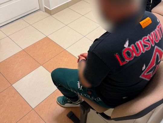 Uwodził kobiety, wciągał je w narkotyki, a potem zmuszał do prostytucji. Służby zatrzymały Bułgara