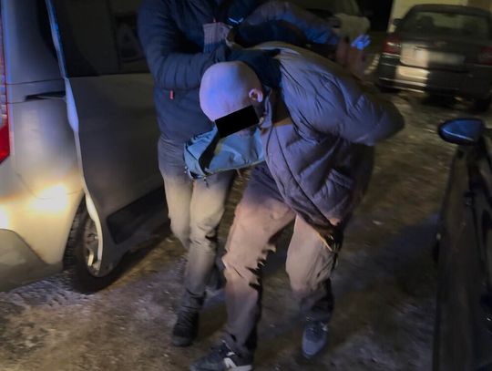 Używali specjalistycznych narzędzi, by okradać domy. Seryjni włamywacze wpadli w policyjną zasadzkę