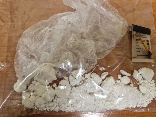 W aucie mężczyzna, dwie kobiety, amfetamina i mefedron. Wpadli podczas kontroli drogowej