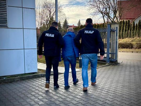 W ciągu trzech miesięcy lekarz przyjął 124 łapówki. Grozi mu więzienie i utrata prawa do leczenia