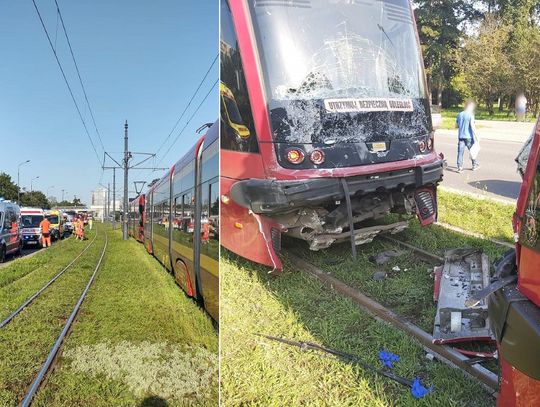 W Łodzi zderzyły się dwa tramwaje, w wyniku wypadku 32 osoby zostały ranne [ZDJĘCIA]