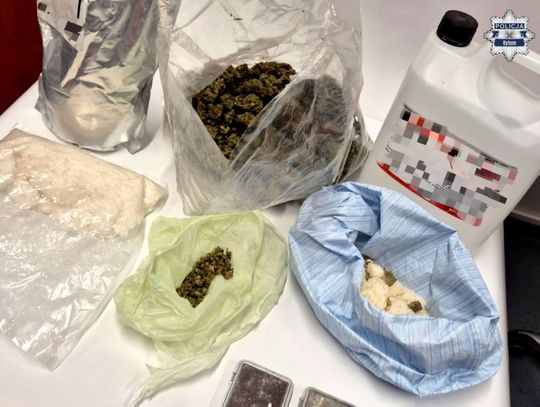 W mieszkaniu i aucie miał ponad kilogram narkotyków. 29-latek święta spędzi za kratami