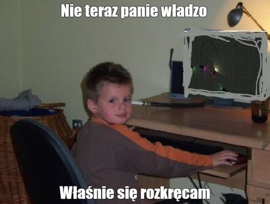 W mieszkaniu ktoś krzyczał "Ratunku". Sąsiedzi wezwali policję - 6-latek przegrywał w grę komputerową