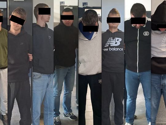 W ośmiu kopali i niszczyli BMW należące do 23-latka. Chcieli wymusić od niego zwrot pieniędzy