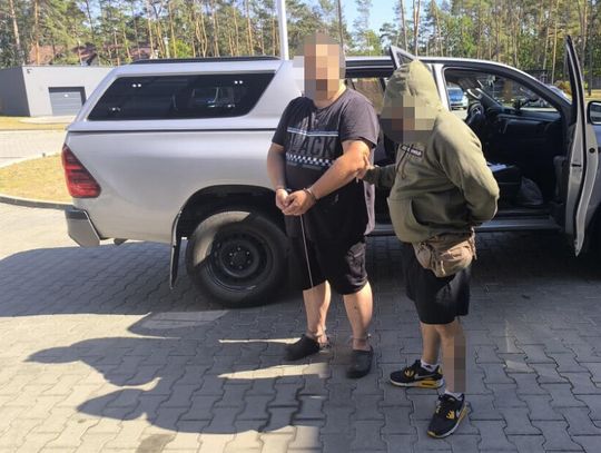 W samochodzie miał narkotyki i cudze dokumenty. 42-latek został aresztowany na trzy miesiące