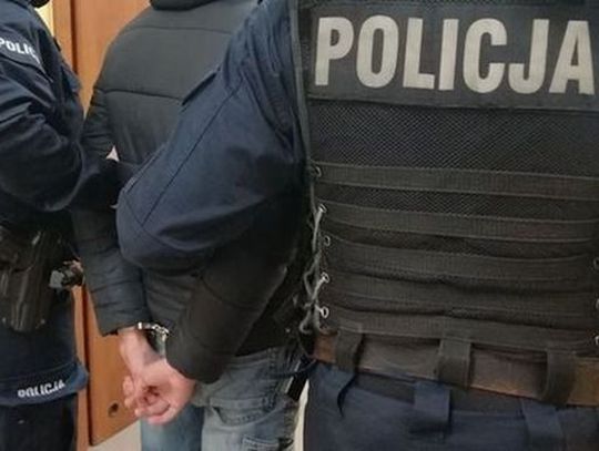 Wezwał policję, bo czuł się śledzony. Po przyjeździe okazało się, że ma zwidy po narkotykach