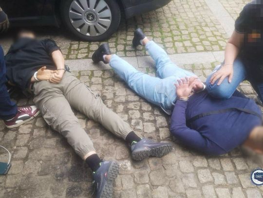 Wielkie uderzenie w cyberprzestępców. 60 osób z zarzutami za oszustwa „na pracownika banku Wielkie uderzenie w cyberprzestępców. 60 osób z zarzutami za oszustwa „na pracownika banku