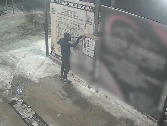 Włamał się do myjni, ukradł 200 zł, narobił strat na 5 tysięcy i teraz grozi mu 10 lat