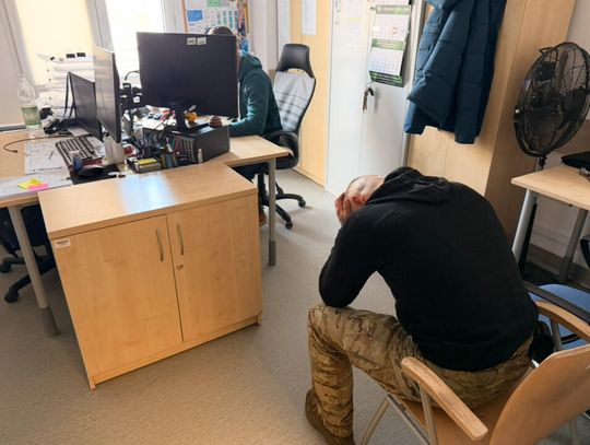 Włamał się do salonu i ukradł włosy warte 800 tysięcy złotych. 29-latek tymczasowo aresztowany