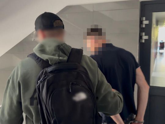 Włamania do garaży, narkotyki i cudze dokumenty. 39-letni obcokrajowiec zatrzymany