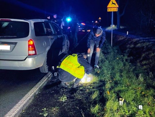 Włamywacze zatrzymani kilka godzin po skoku. Podczas ucieczki wyrzucali z auta skradzione przedmioty
