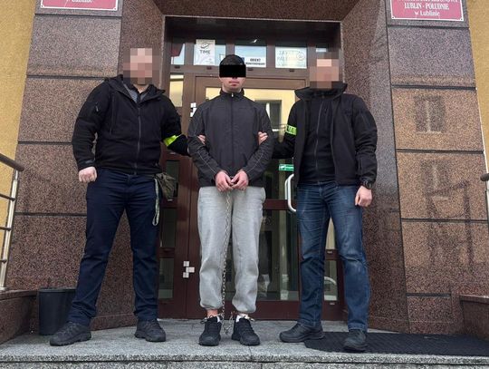 Wszedł do pizzerii z nożem, zastraszył pracownika i zabrał pieniądze. Recydywista zatrzymany przez policję Wszedł do pizzerii z nożem, zastraszył pracownika i zabrał pieniądze. Recydywista zatrzymany przez policję