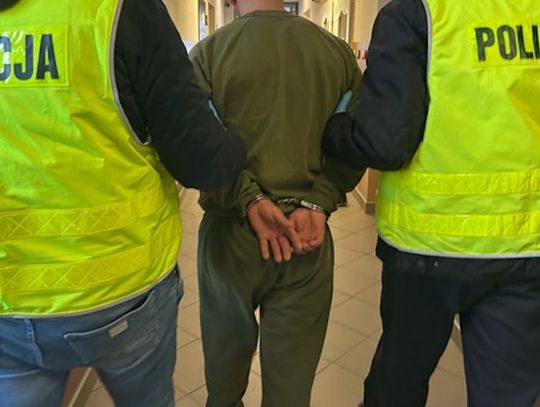 Wtargnął na domówkę i pobił jednego z uczestników. Poszkodowany w ciężkim stanie trafił do szpitala