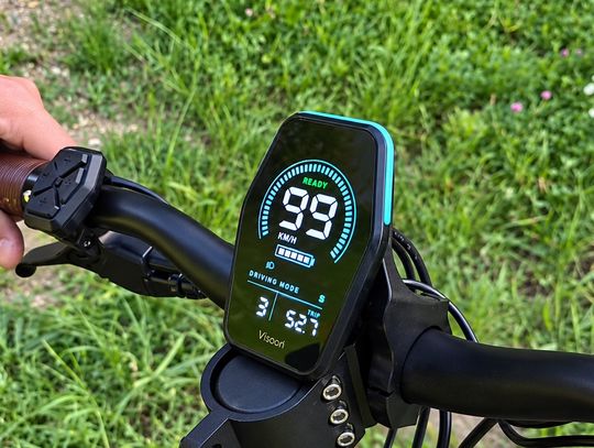 Wyglądał jak hulajnoga, rozpędzał się do 99 km/h. Kierowca trafił do szpitala