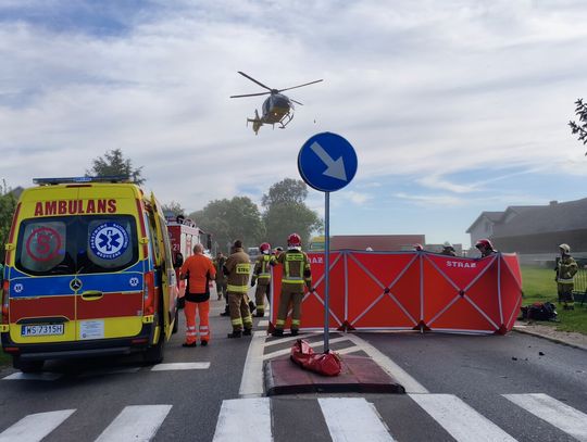 Wymusił pierwszeństwo na ciężarówce. Motocyklistę zabrało Lotnicze Pogotowie Ratunkowe