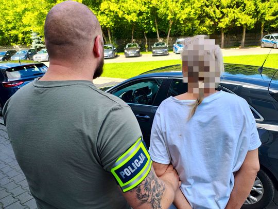 Wyniosła ze sklepu towar warty 1300 zł i pomyślała, że znów się uda. Pracownicy od razu wezwali policję