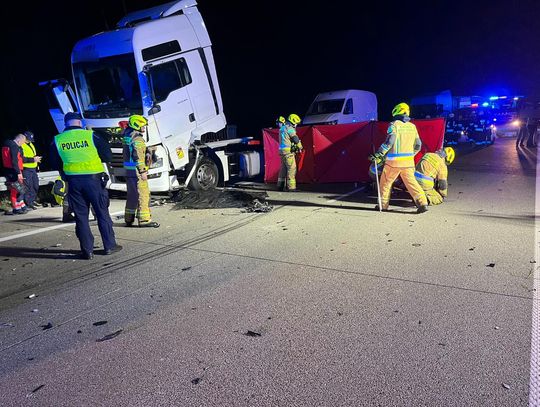 Wypadek śmiertelny na drodze ekspresowej S8. Zderzyły się dwa samochody ciężarowe