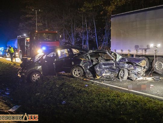 Wyprzedzanie na trzeciego zakończone śmiercią 25-latka. Sprawczyni odjechała nie udzielając pomocy