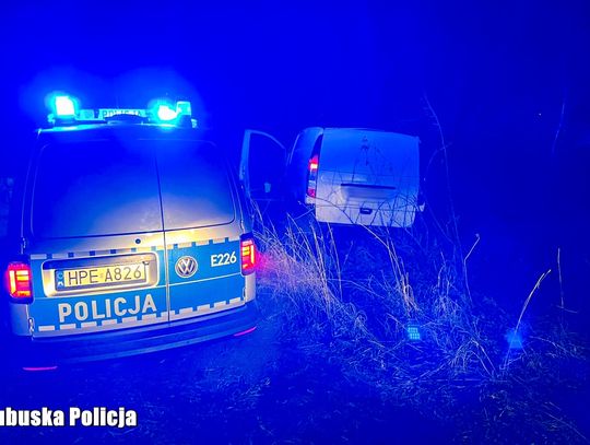 Wyskoczył z jadącego auta i próbował uciekać pieszo. Pościg jak z filmu akcji